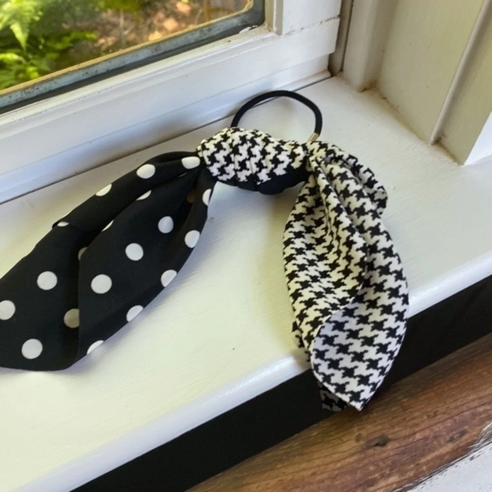 Anthropologie Black Pony Tail Hair Bow